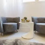 Апартаменти Lux Near Bridge Задар