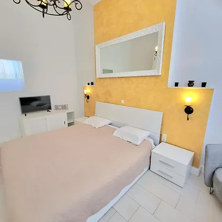 Lux Near Bridge Apartament Zadar