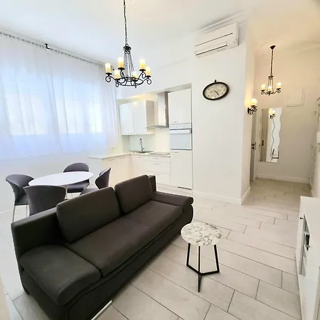 شقة Lux Near Bridge زادار