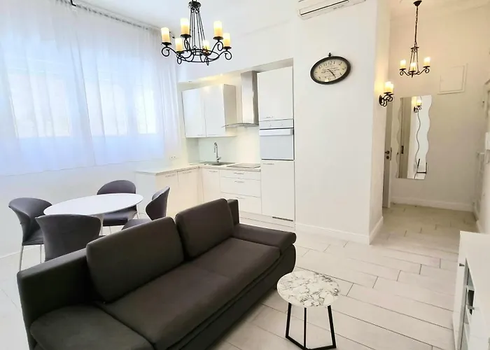 Apartment Lux Near Bridge Zadar